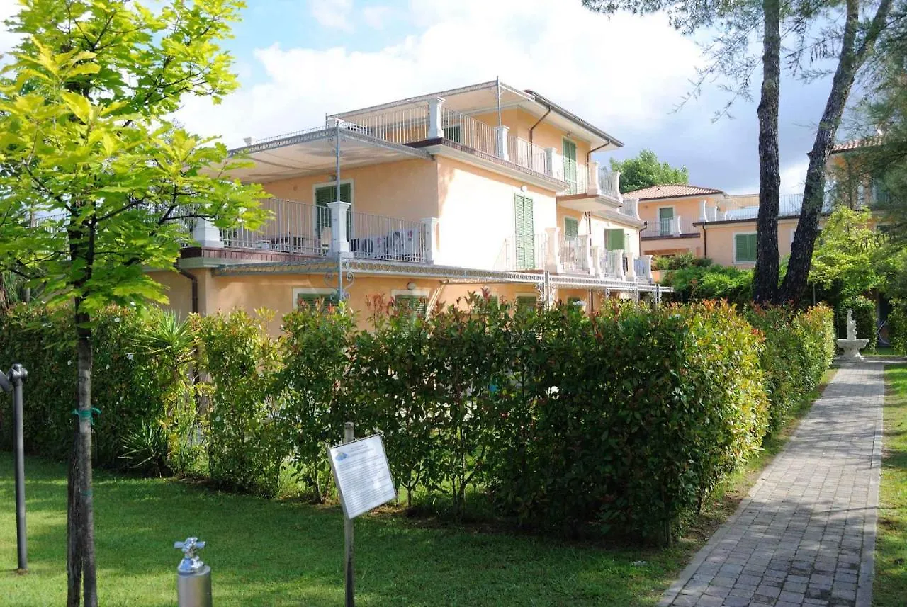 Apartment In Marina Di Massa - Toskana 24103