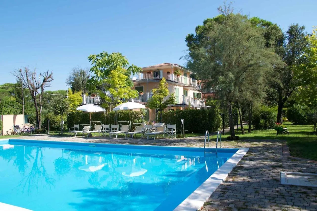 Apartment In Marina Di Massa - Toskana 24103